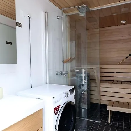 דירה Poista 2ndhomes Unique 35m2 Studio Penthouse With Sauna & Balcony הלסינקי